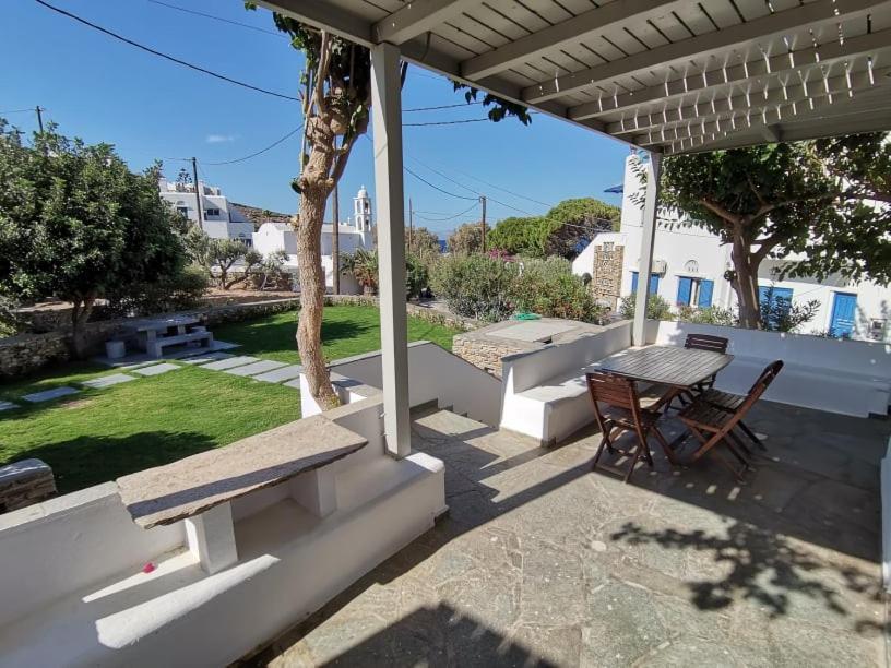 Elia Apartments Agios Romanos Eksteriør bilde