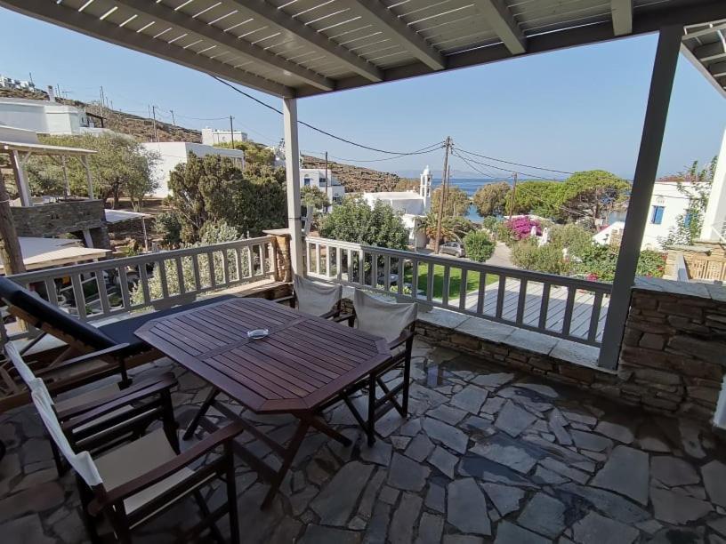 Elia Apartments Agios Romanos Eksteriør bilde
