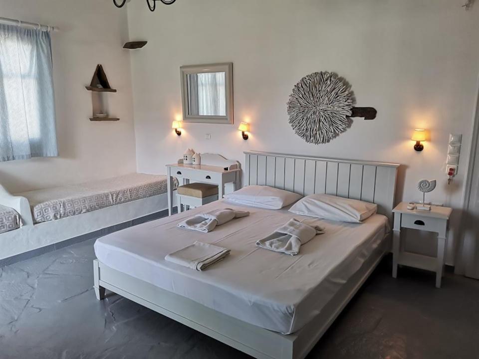 Elia Apartments Agios Romanos Eksteriør bilde