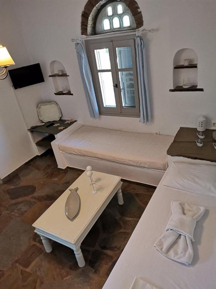 Elia Apartments Agios Romanos Eksteriør bilde