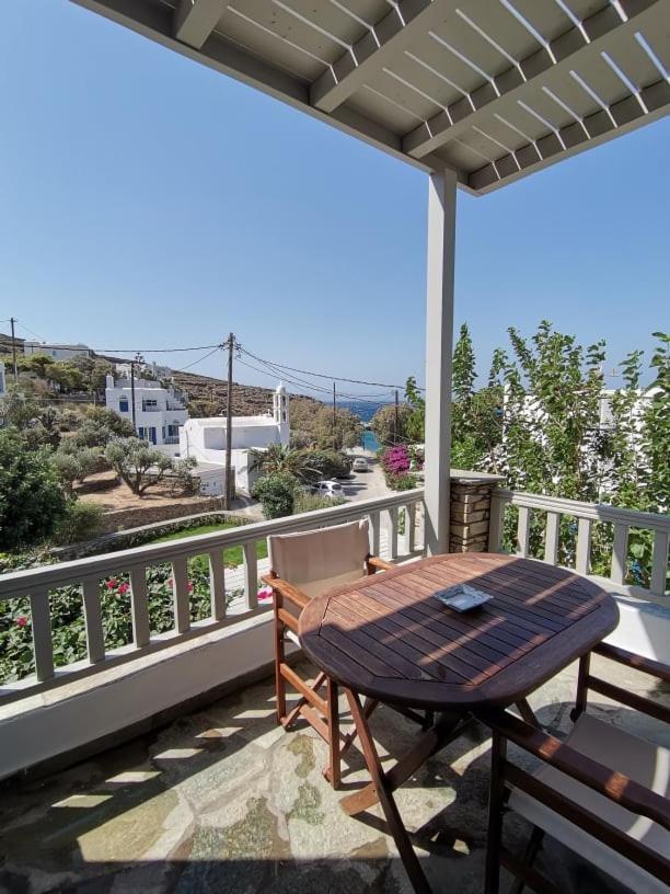 Elia Apartments Agios Romanos Eksteriør bilde