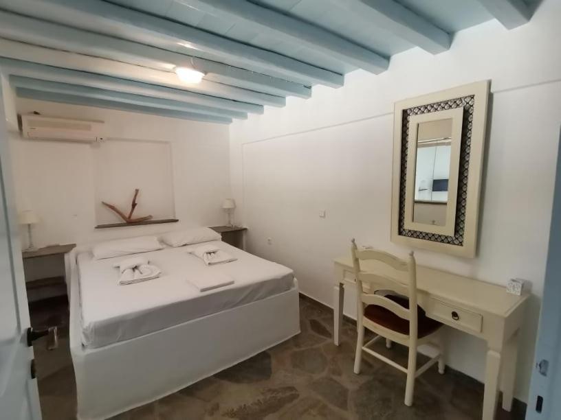 Elia Apartments Agios Romanos Eksteriør bilde