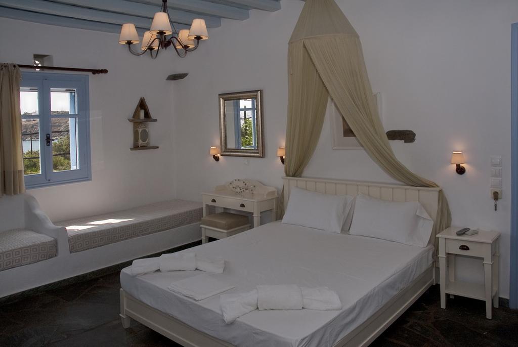 Elia Apartments Agios Romanos Eksteriør bilde