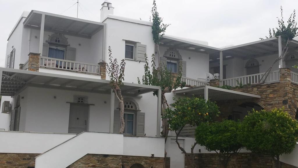 Elia Apartments Agios Romanos Eksteriør bilde